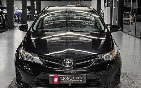 Toyota Auris II, 2013 год, 1 290 000 рублей, 2 фотография