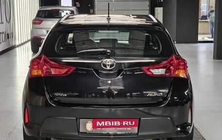 Toyota Auris II, 2013 год, 1 290 000 рублей, 5 фотография