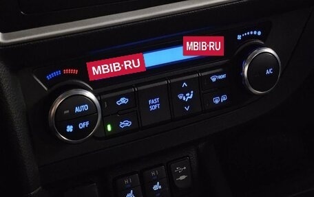 Toyota Auris II, 2013 год, 1 290 000 рублей, 16 фотография
