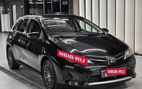 Toyota Auris II, 2013 год, 1 290 000 рублей, 7 фотография