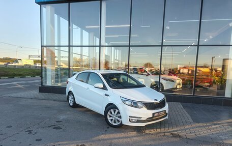 KIA Rio III рестайлинг, 2017 год, 879 000 рублей, 3 фотография