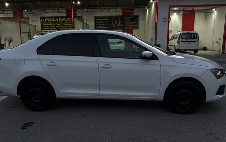 Skoda Rapid II, 2021 год, 970 000 рублей, 2 фотография