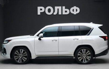 Lexus LX, 2022 год, 16 000 000 рублей, 3 фотография