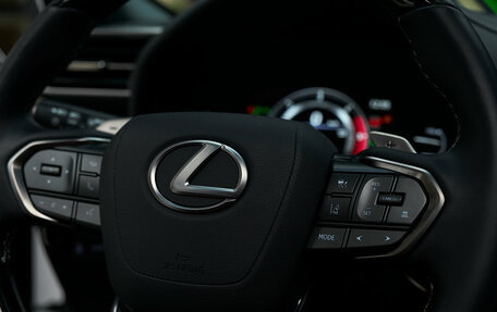 Lexus LX, 2022 год, 16 000 000 рублей, 23 фотография