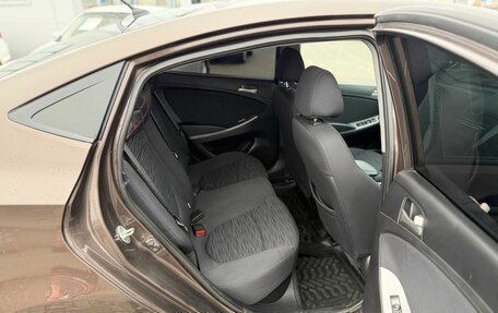 Hyundai Solaris II рестайлинг, 2015 год, 1 050 000 рублей, 11 фотография