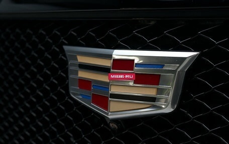 Cadillac Escalade V, 2023 год, 14 000 000 рублей, 12 фотография