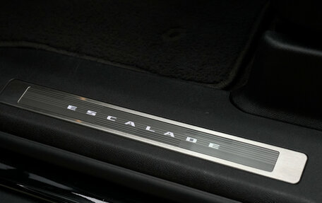 Cadillac Escalade V, 2023 год, 14 000 000 рублей, 23 фотография