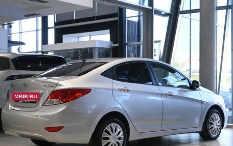 Hyundai Solaris II рестайлинг, 2013 год, 595 000 рублей, 5 фотография