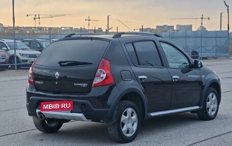 Renault Sandero I, 2013 год, 645 000 рублей, 2 фотография
