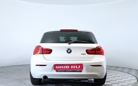 BMW 1 серия, 2016 год, 1 590 000 рублей, 6 фотография