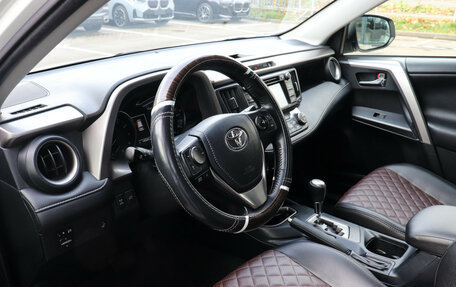 Toyota RAV4, 2015 год, 2 250 000 рублей, 7 фотография