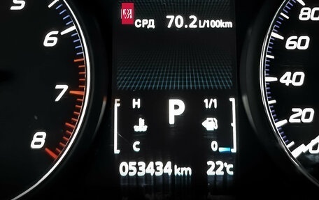 Mitsubishi Outlander III рестайлинг 3, 2019 год, 2 390 000 рублей, 16 фотография