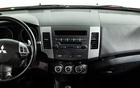 Mitsubishi Outlander III рестайлинг 3, 2011 год, 1 285 000 рублей, 14 фотография