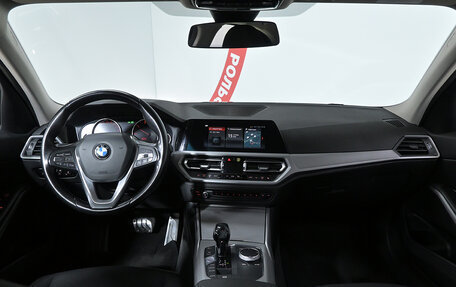 BMW 3 серия, 2019 год, 3 250 000 рублей, 8 фотография