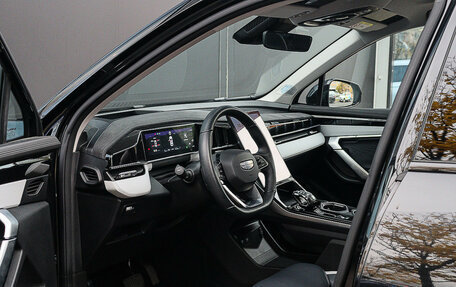 Geely Atlas, 2024 год, 2 650 000 рублей, 13 фотография