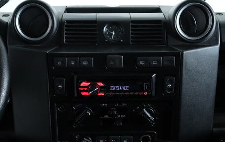 Land Rover Defender I, 2007 год, 1 200 000 рублей, 14 фотография