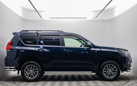 Toyota Land Cruiser Prado 150 рестайлинг 2, 2018 год, 5 395 000 рублей, 6 фотография