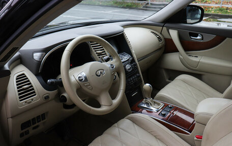 Infiniti QX70, 2014 год, 2 850 000 рублей, 7 фотография