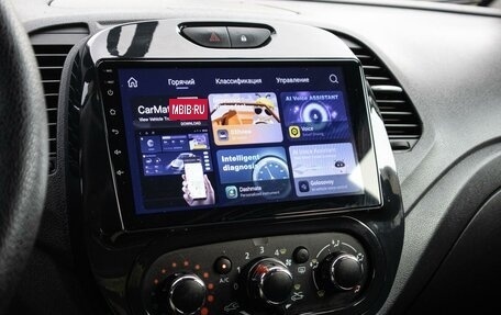 Renault Kaptur I рестайлинг, 2017 год, 770 000 рублей, 23 фотография