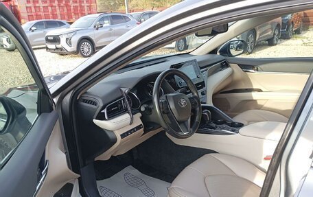Toyota Camry, 2022 год, 3 870 000 рублей, 8 фотография