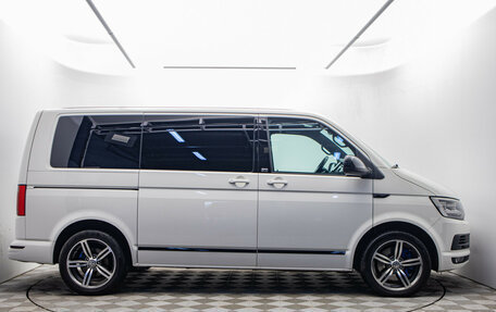 Volkswagen Multivan T6 рестайлинг, 2018 год, 4 770 000 рублей, 4 фотография