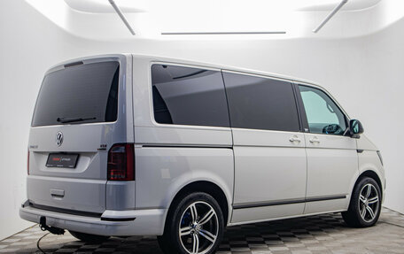 Volkswagen Multivan T6 рестайлинг, 2018 год, 4 770 000 рублей, 5 фотография