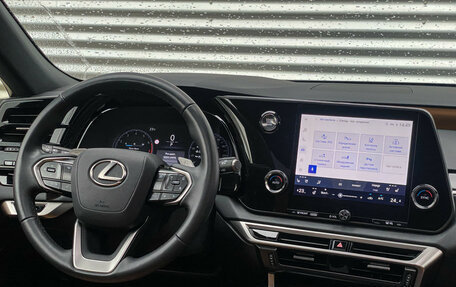 Lexus RX IV рестайлинг, 2025 год, 6 990 000 рублей, 12 фотография