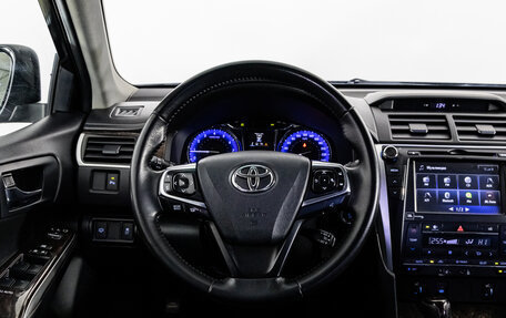 Toyota Camry, 2017 год, 1 799 000 рублей, 14 фотография