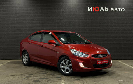 Hyundai Solaris II рестайлинг, 2011 год, 850 000 рублей, 3 фотография