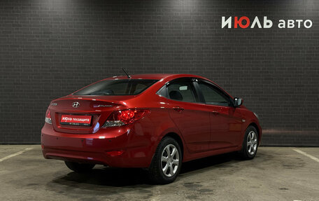 Hyundai Solaris II рестайлинг, 2011 год, 850 000 рублей, 5 фотография