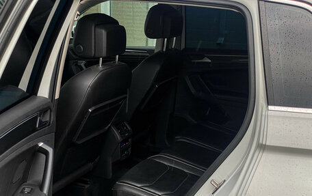 Volkswagen Tiguan II, 2019 год, 2 790 000 рублей, 13 фотография