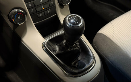 Chevrolet Cruze II, 2012 год, 999 000 рублей, 13 фотография