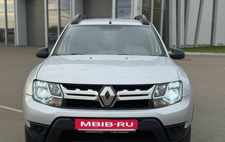 Renault Duster I рестайлинг, 2016 год, 830 000 рублей, 2 фотография