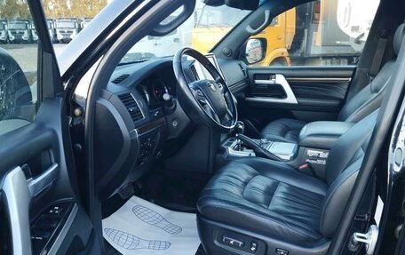 Toyota Land Cruiser 200, 2020 год, 7 254 000 рублей, 8 фотография