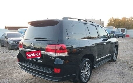 Toyota Land Cruiser 200, 2020 год, 7 254 000 рублей, 3 фотография