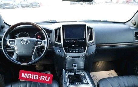 Toyota Land Cruiser 200, 2020 год, 7 254 000 рублей, 5 фотография