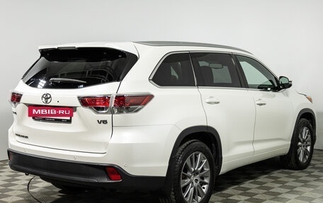 Toyota Highlander III, 2014 год, 2 399 900 рублей, 5 фотография
