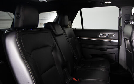 Ford Explorer VI, 2019 год, 2 999 000 рублей, 13 фотография