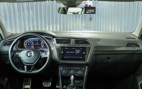 Volkswagen Tiguan II, 2018 год, 2 799 000 рублей, 10 фотография