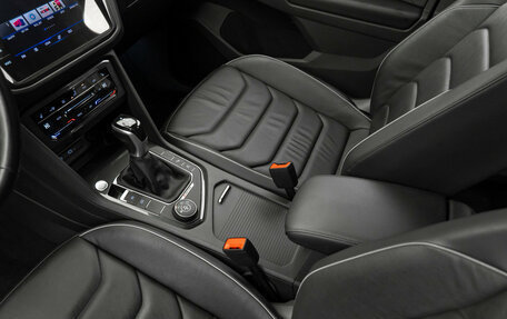 Volkswagen Tiguan II, 2020 год, 3 590 000 рублей, 14 фотография