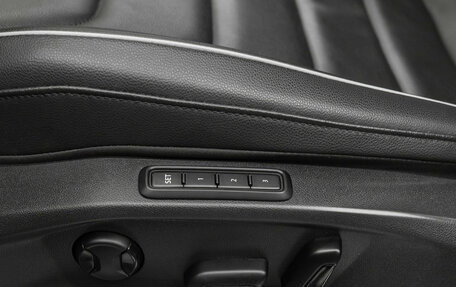 Volkswagen Tiguan II, 2020 год, 3 590 000 рублей, 13 фотография