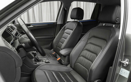 Volkswagen Tiguan II, 2020 год, 3 590 000 рублей, 11 фотография