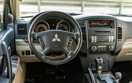 Mitsubishi Pajero IV, 2008 год, 1 398 000 рублей, 21 фотография