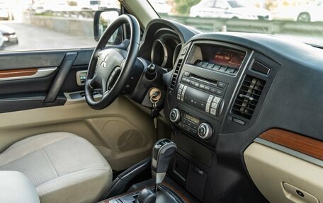 Mitsubishi Pajero IV, 2008 год, 1 398 000 рублей, 22 фотография