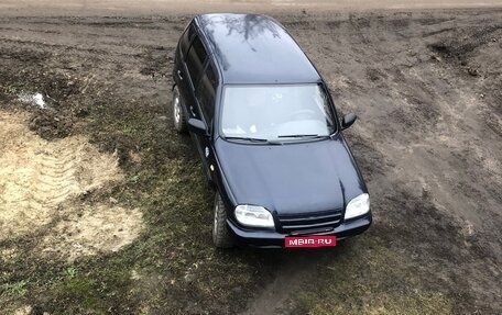 Chevrolet Niva I рестайлинг, 2005 год, 320 000 рублей, 1 фотография