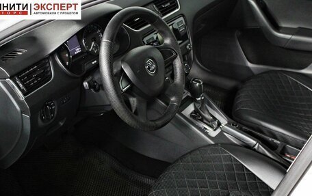 Skoda Octavia, 2014 год, 1 067 000 рублей, 10 фотография