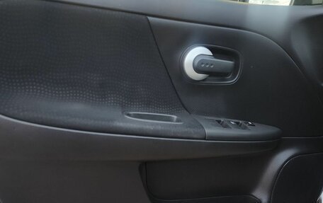 Nissan Note II рестайлинг, 2012 год, 700 000 рублей, 4 фотография
