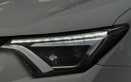 Toyota RAV4, 2019 год, 2 300 000 рублей, 25 фотография