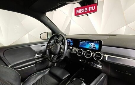 Mercedes-Benz GLB, 2020 год, 3 750 000 рублей, 12 фотография