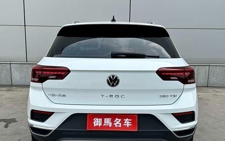 Volkswagen T-Roc I, 2022 год, 1 600 020 рублей, 6 фотография